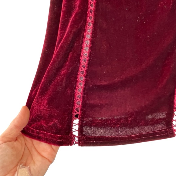 Lulus Love Me Always Dress Burgundy Velvet  Crocheted Lace Sleeves Shift Sz XS - Picture 12 of 16